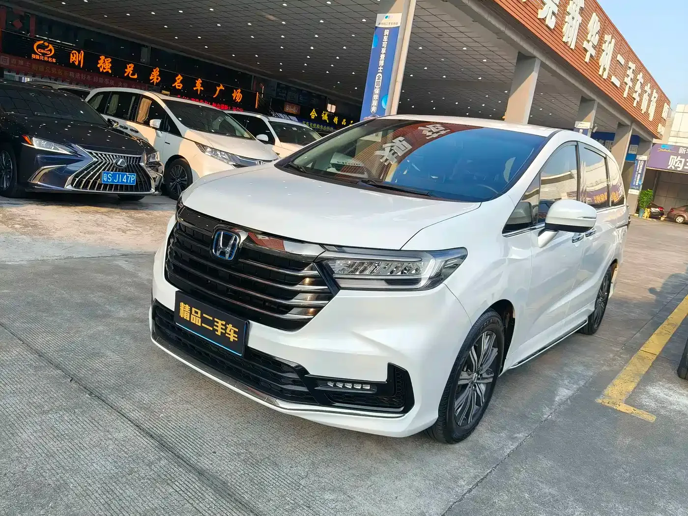 Фотография автомобиля — Honda Odyssey