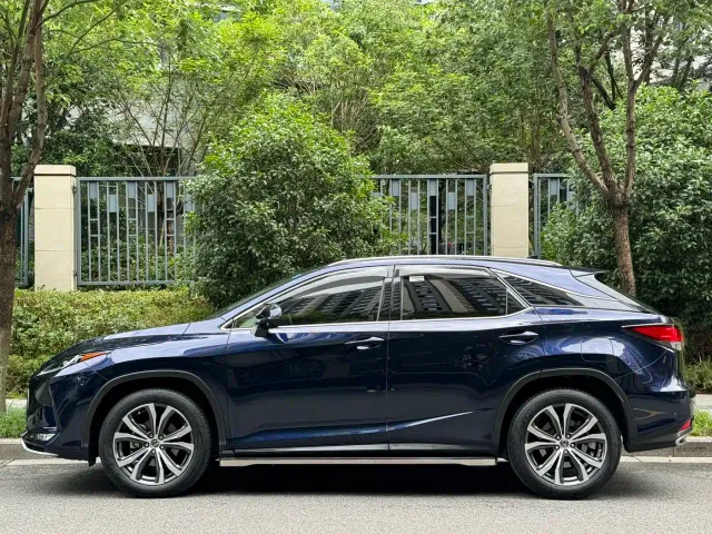Lexus RX — Фото автомобиля 3