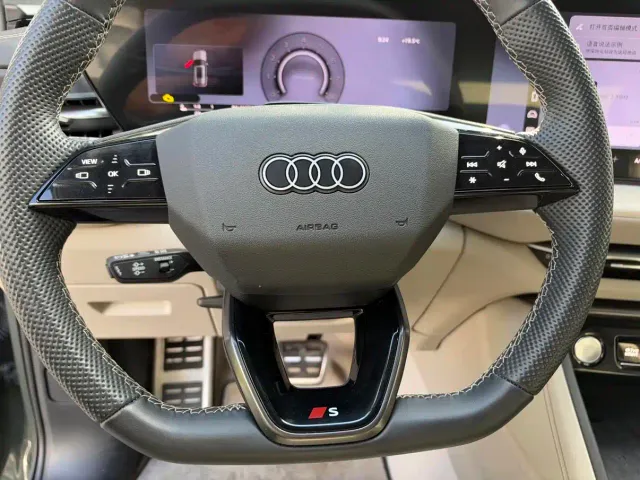 Audi Q5L — Фото автомобиля 14