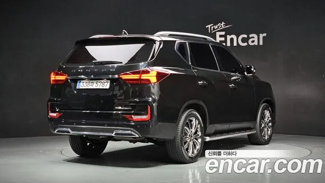 KG_Mobility_Ssangyong Rexton Rexton Arena Дизель 2.2 4WD — Фото автомобиля 2