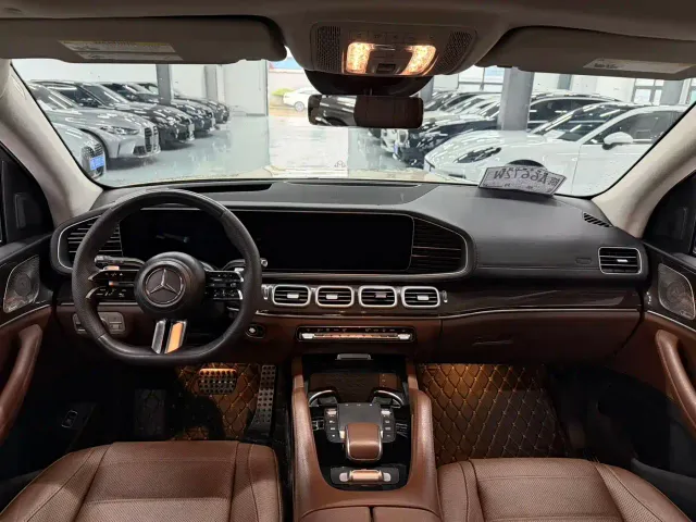 Mercedes-Benz GLS-Class — Фото автомобиля 4