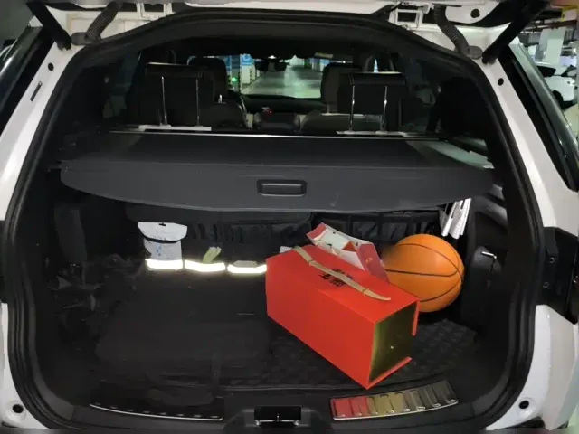 Land Rover Land Rover Discovery Sport PHEV 2022 Facelift P300e Plug-in Hybrid — Фото автомобиля 9
