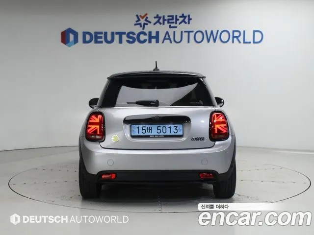 MINI Cooper Cooper Electric — Фото автомобиля 4