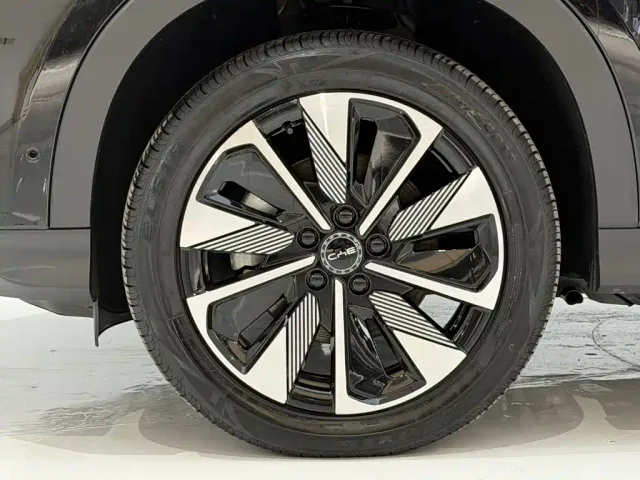 BYD Song PLUS — Фото автомобиля 6