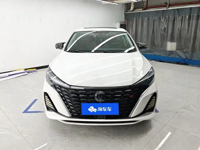 Changan Eado — Фото автомобиля 2