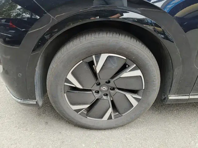 Changan Qiyuan Q07 — Фото автомобиля 22