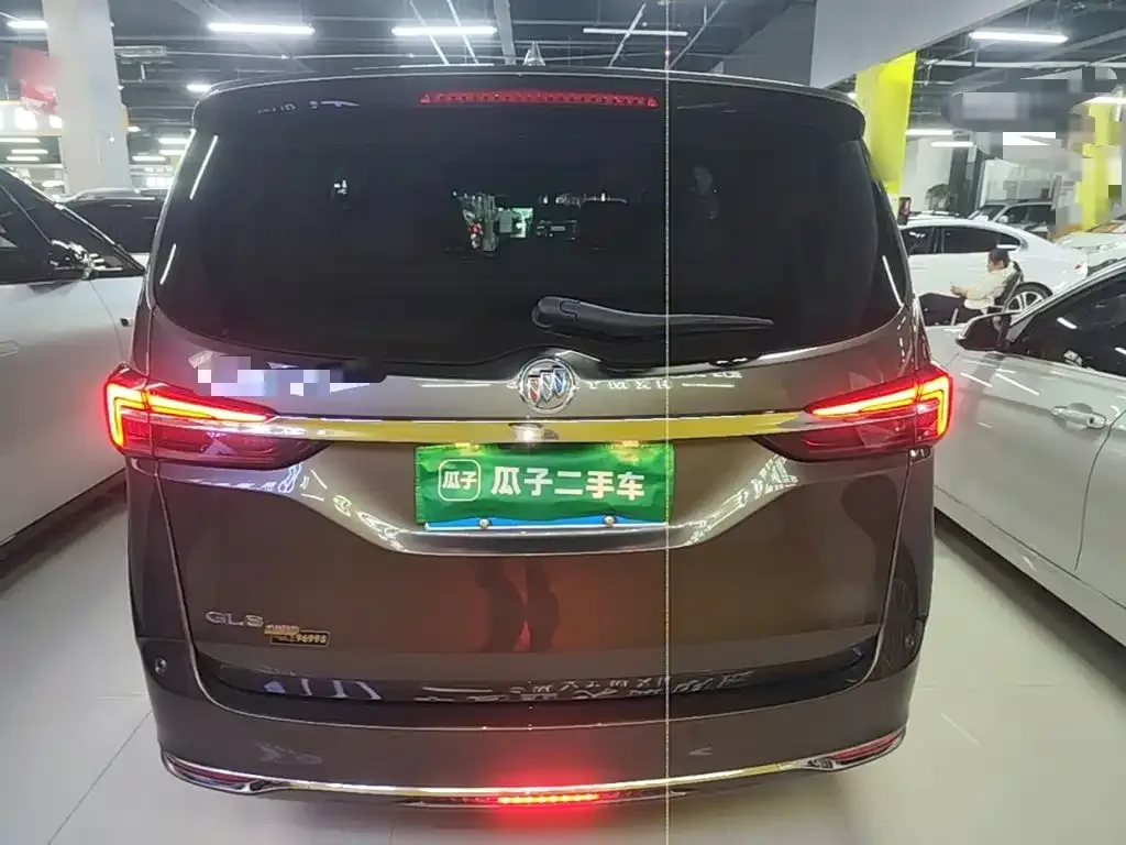 Buick Buick GL8 2023 Land Business Class Smart Premium — Фото автомобиля 5