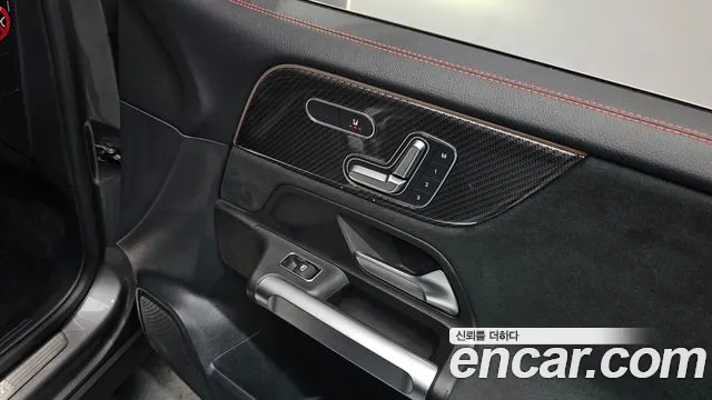 Mercedes-Benz GLB-Class — Фото автомобиля 29