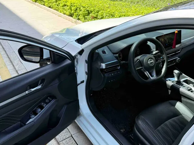 Nissan Teana — Фото автомобиля 5