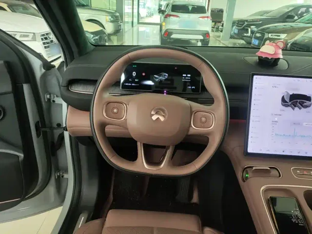 Nio EC6 — Фото автомобиля 6