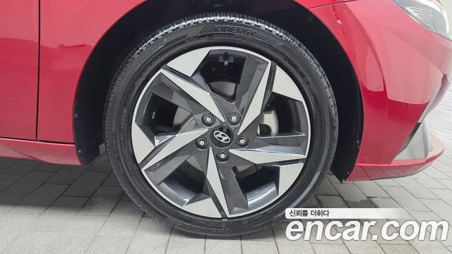 Hyundai AVANTE Avante (CN7) — Фото автомобиля 21