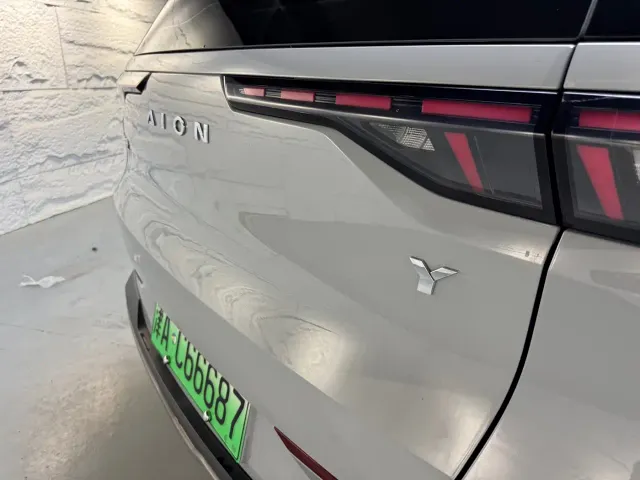 GAC Aion Y — Фото автомобиля 12