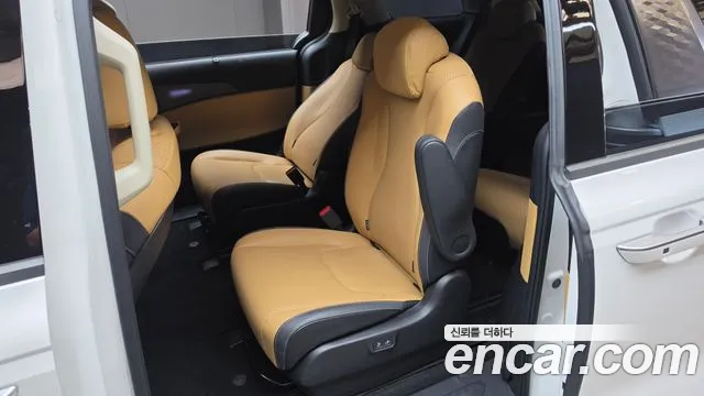 Kia Carnival 4th Gen — Фото автомобиля 16