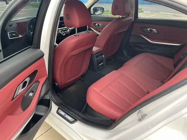 BMW 3 Series — Фото автомобиля 5