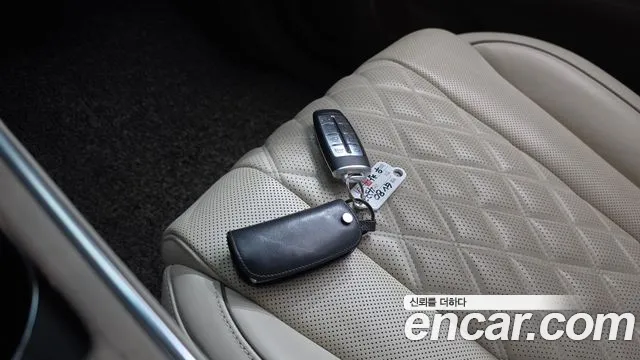 Genesis GV80 — Фото автомобиля 22
