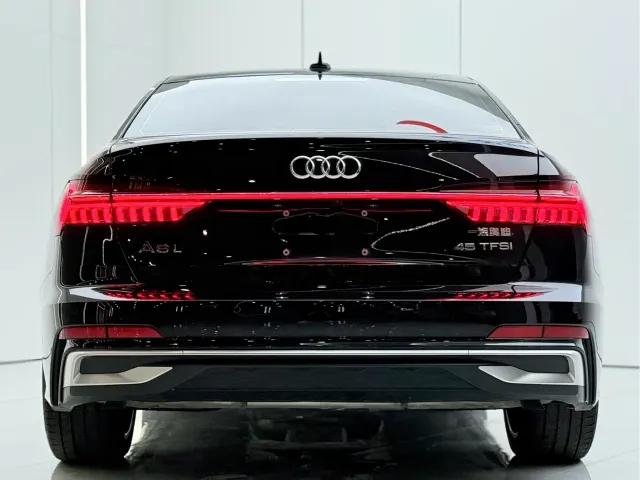 Audi A6L — Фото автомобиля 15