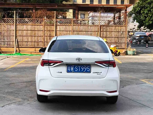Toyota Corolla — Фото автомобиля 5