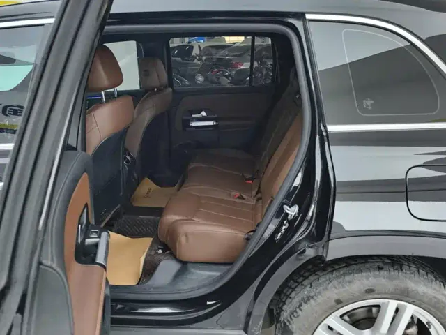 Mercedes-Benz GLB-Class — Фото автомобиля 11