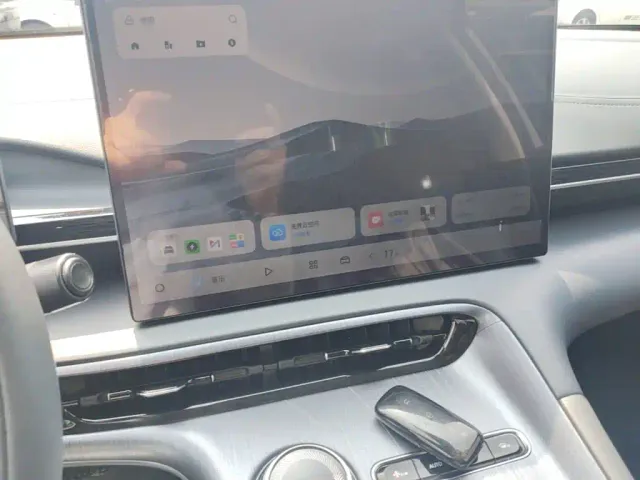 Geely Galaxy E5 — Фото автомобиля 12
