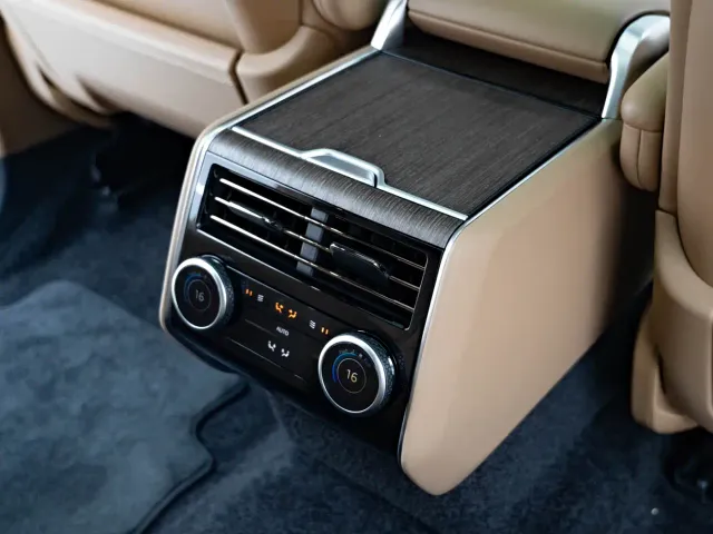 Land Rover Range Rover — Фото автомобиля 16