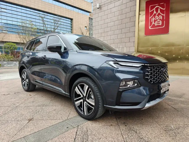 Ford Lingrui — Фото автомобиля 3