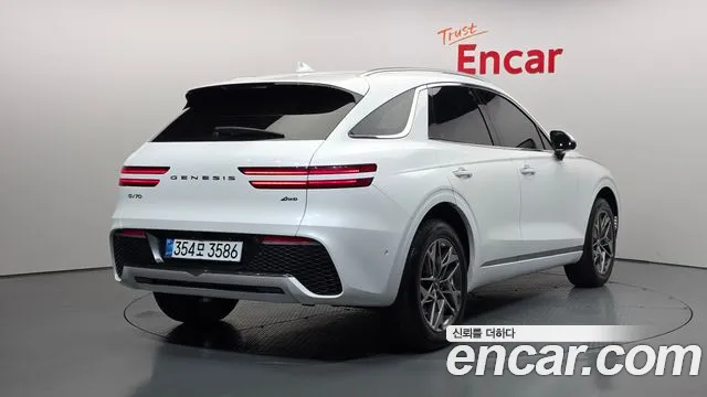 Genesis GV70 2.2 Дизель AWD — Фото автомобиля 2
