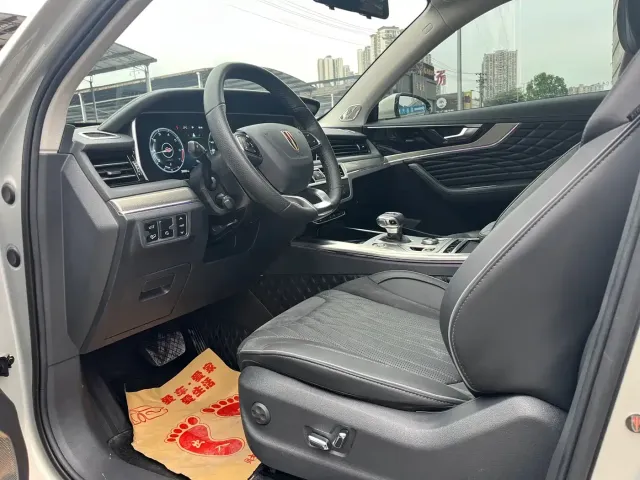 Hongqi HS5 — Фото автомобиля 7