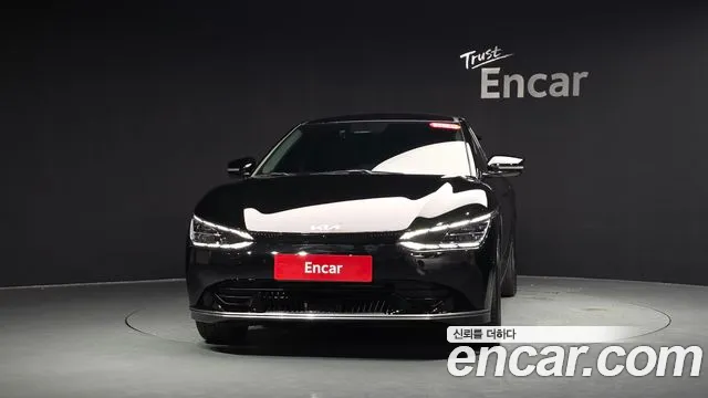Kia EV6 — Фото автомобиля 2