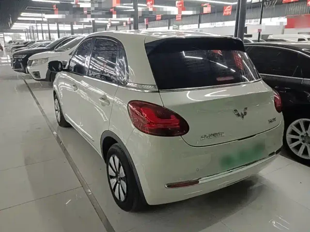 Wuling Bingo — Фото автомобиля 4