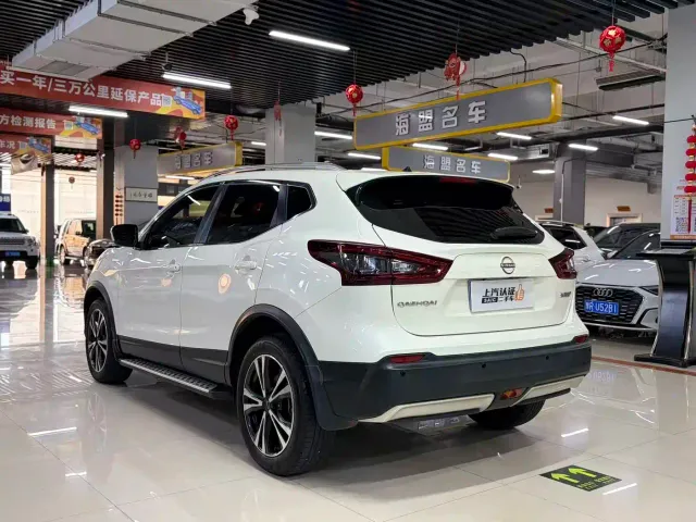 Nissan Qashqai — Фото автомобиля 8