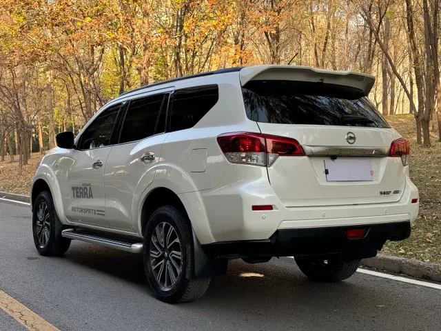 Nissan Terra — Фото автомобиля 16