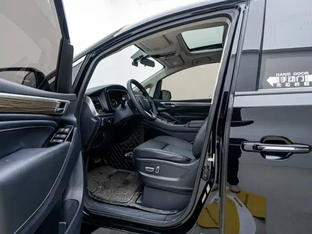 GAC Trumpchi M8 — Фото автомобиля 12