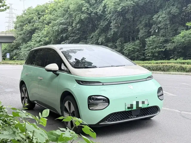Baojun Cloud — Фото автомобиля 3