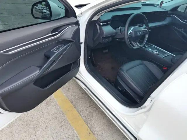 Ford Mondeo — Фото автомобиля 15