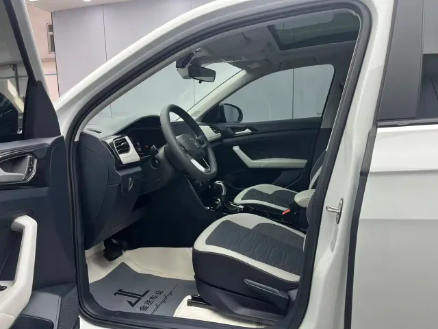 Volkswagen Tharu — Фото автомобиля 7