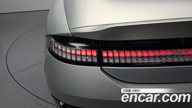 Hyundai Ioniq 6 — Фото автомобиля 8