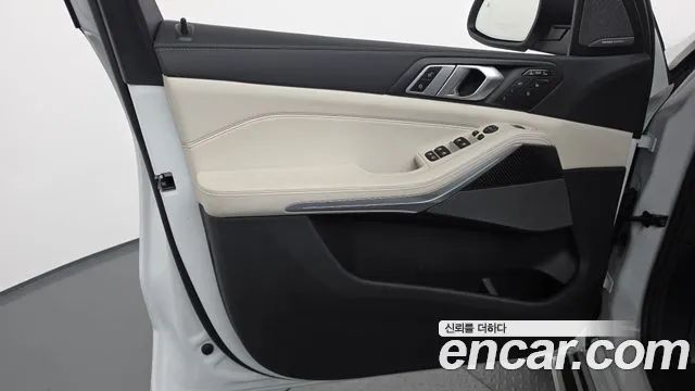 BMW X7 — Фото автомобиля 21