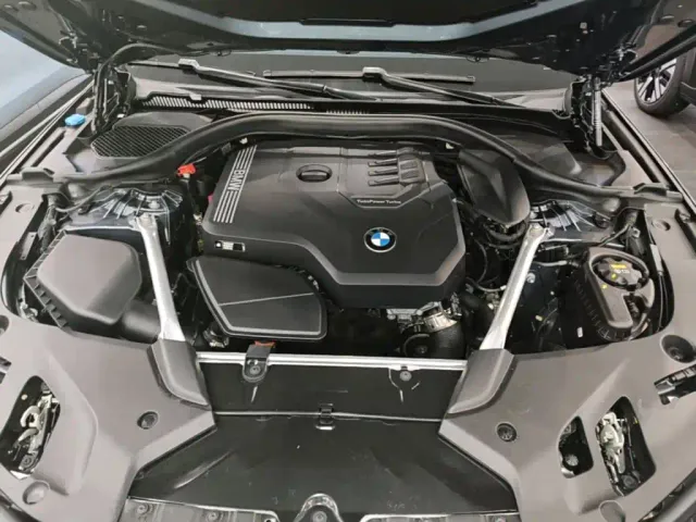 BMW 5 Series — Фото автомобиля 19