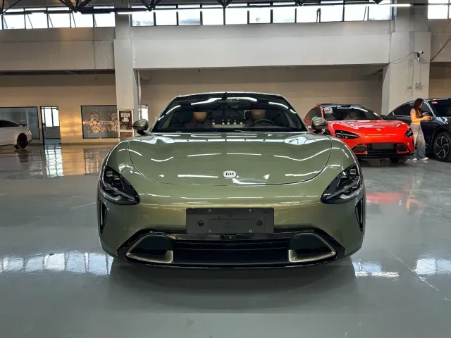 Xiaomi SU7 — Фото автомобиля 2
