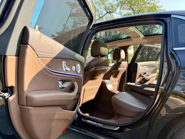 Mercedes-Benz E-Class — Фото автомобиля 9