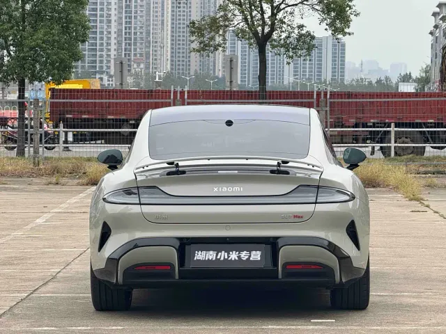 Xiaomi SU7 — Фото автомобиля 12