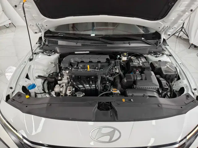 Hyundai Elantra — Фото автомобиля 19