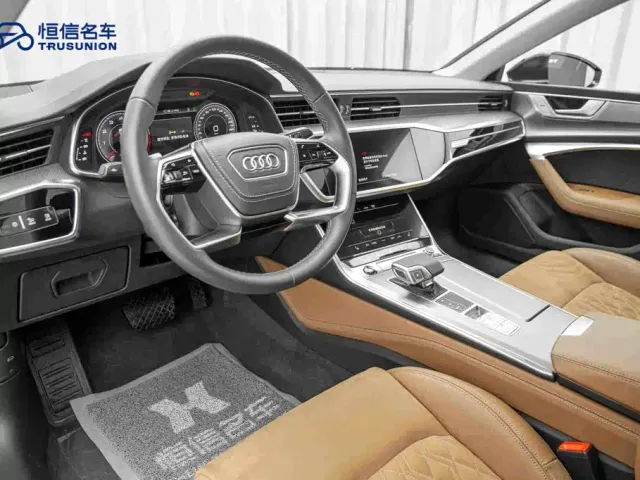 Audi A7L — Фото автомобиля 12