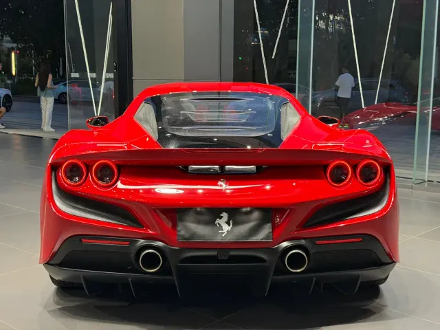 Ferrari F8 — Фото автомобиля 4