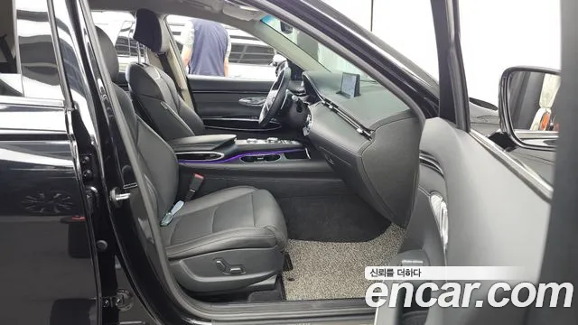 Genesis GV70 — Фото автомобиля 11