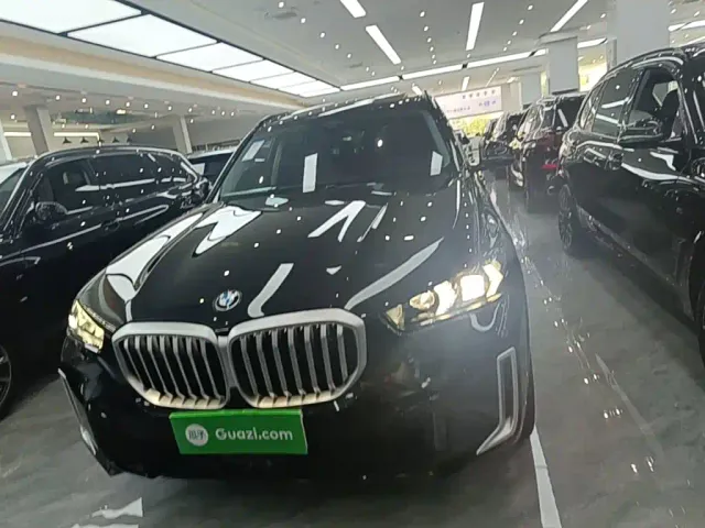 BMW X5 — Фото автомобиля 2