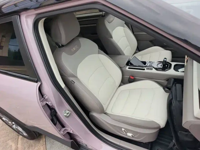 Geely ICON — Фото автомобиля 24