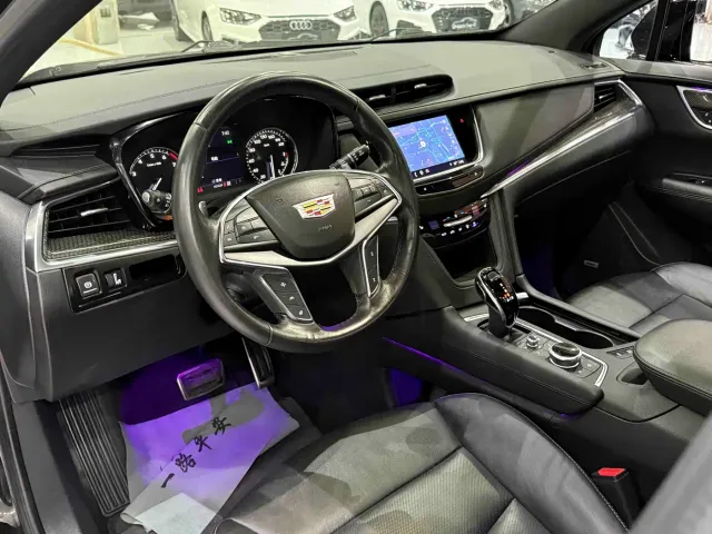 Cadillac XT5 — Фото автомобиля 14