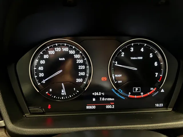 BMW X1 — Фото автомобиля 12