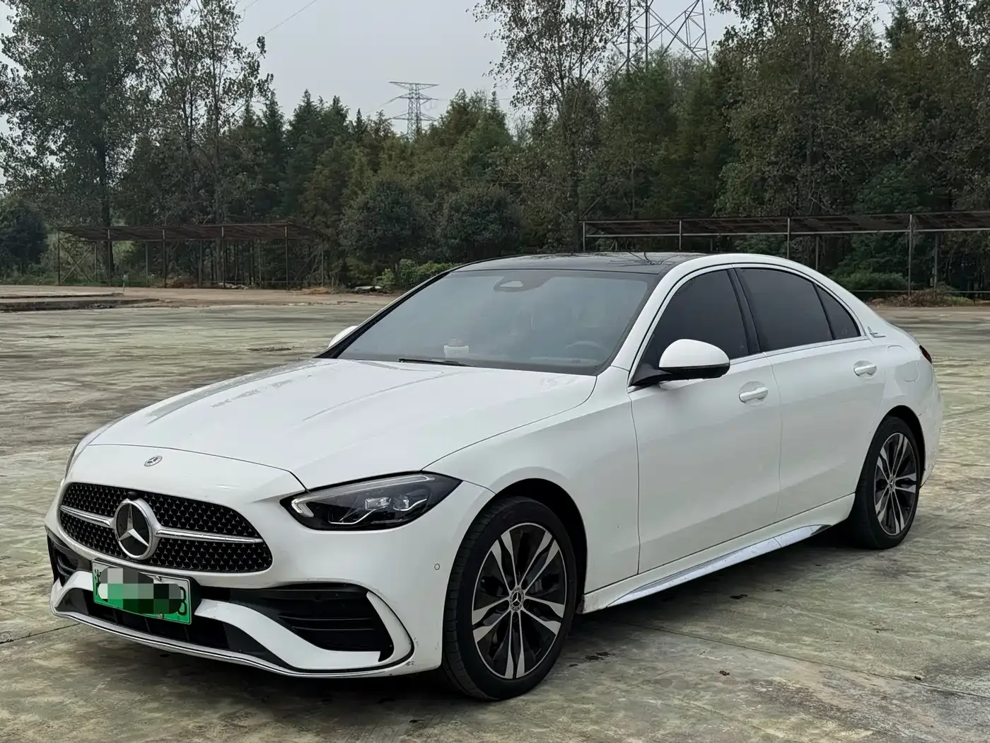 Фотография автомобиля — Mercedes-Benz C-Class